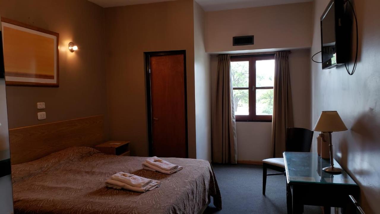 Hotel Lazaro Villa Mercedes Exteriör bild
